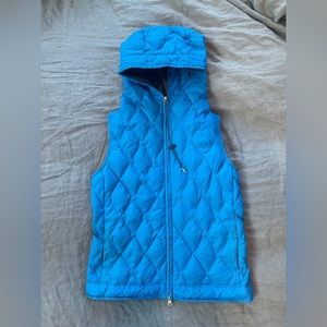 L.L. Bean Signature womens down vest hooded